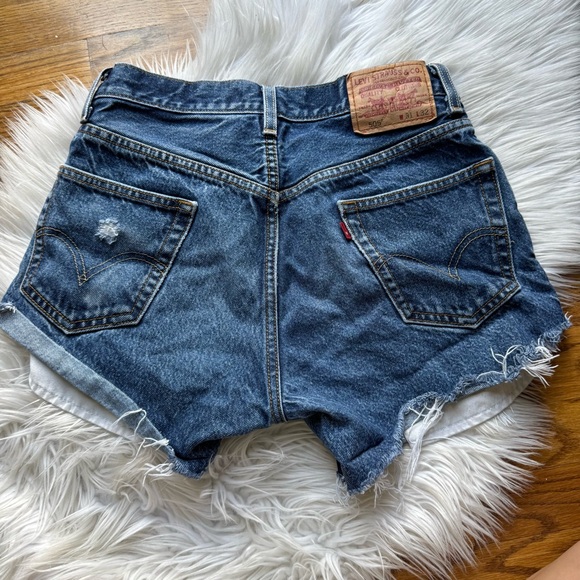 Vintage Levis Dark Wash 505s Cut off Jeans - Picture 2 of 10